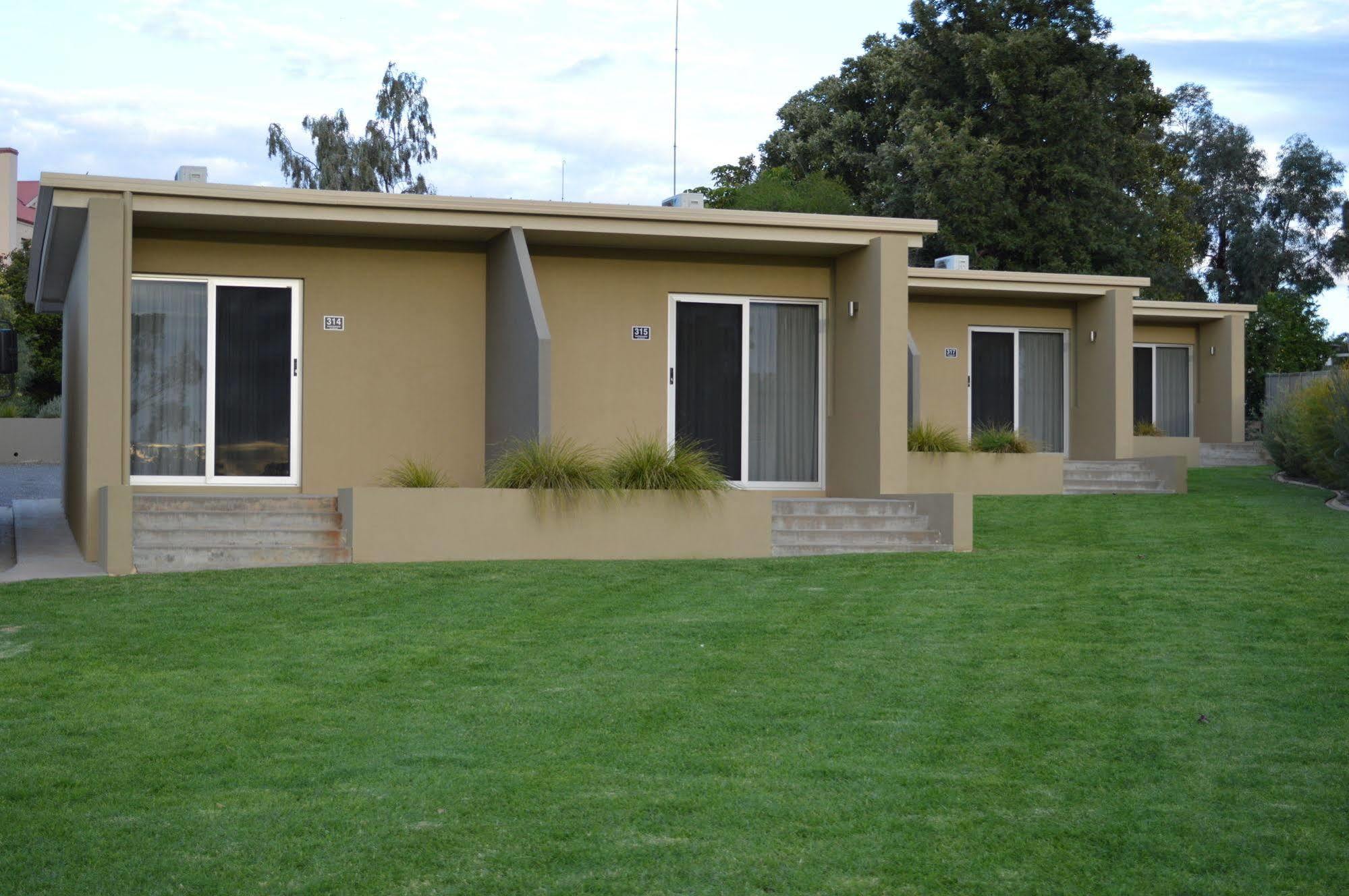 Loxton Community Hotel Motel Exterior foto