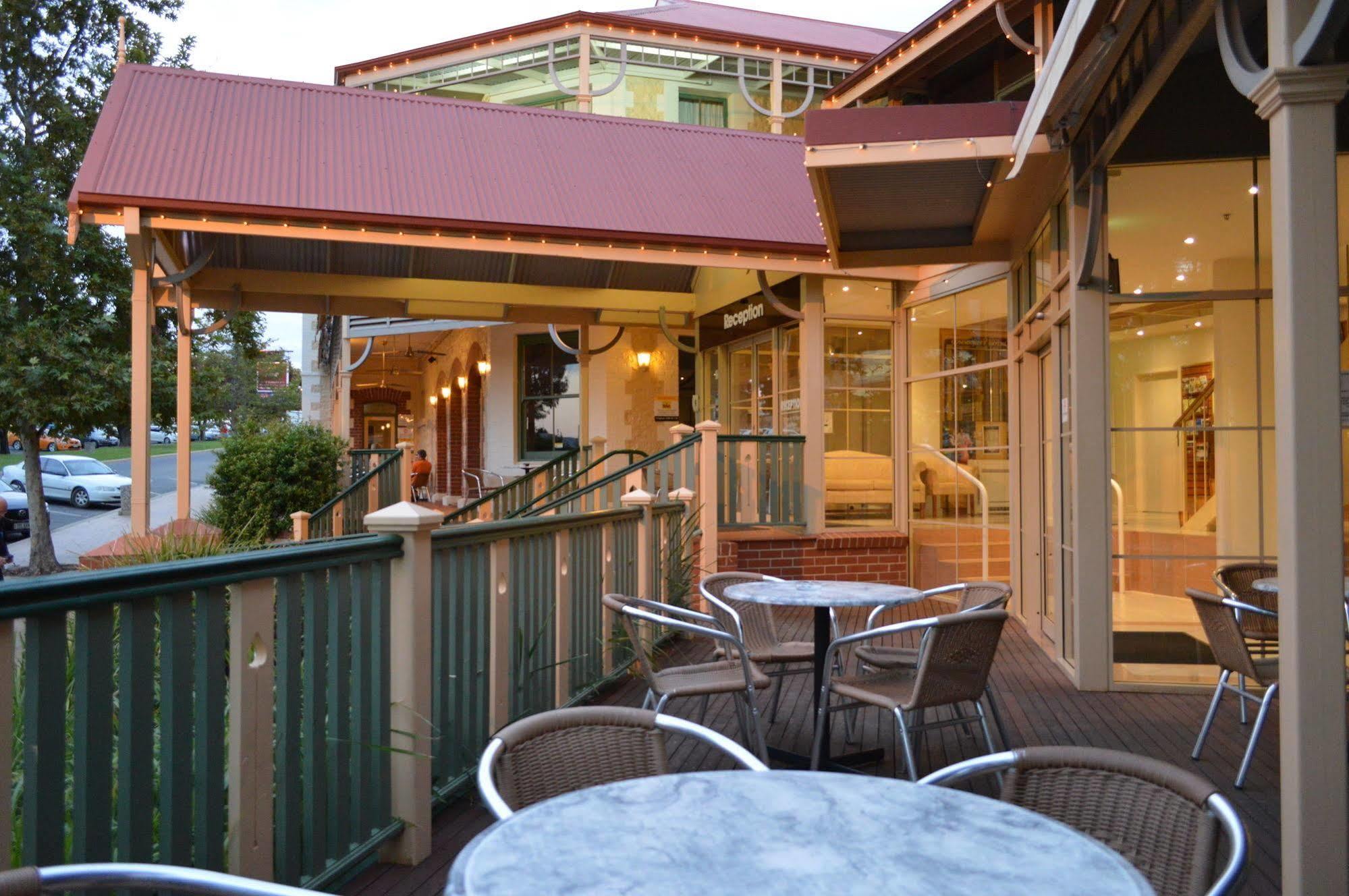 Loxton Community Hotel Motel Exterior foto